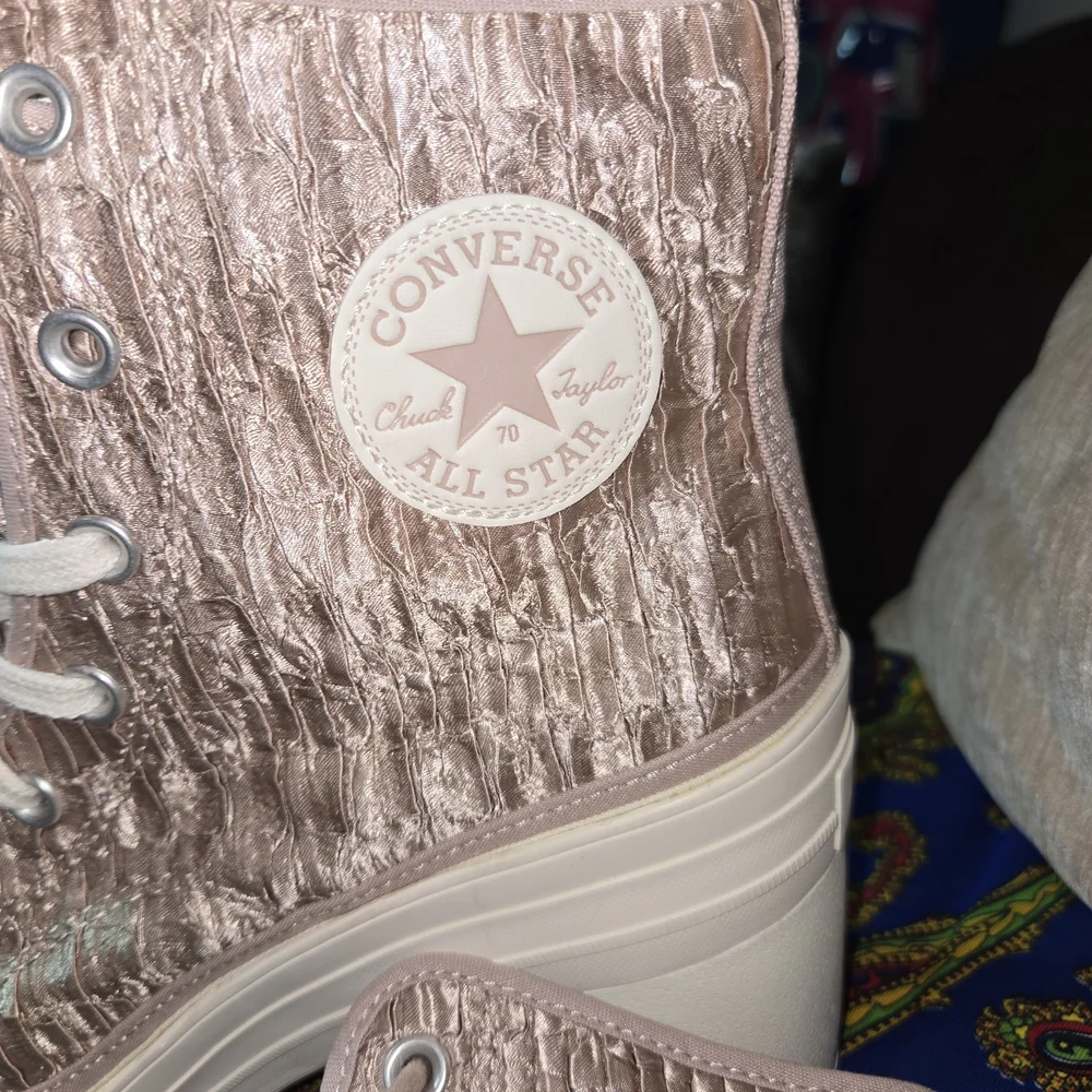 Converse Women's Pink and White Platform Sneakers - Picture 5 of 9